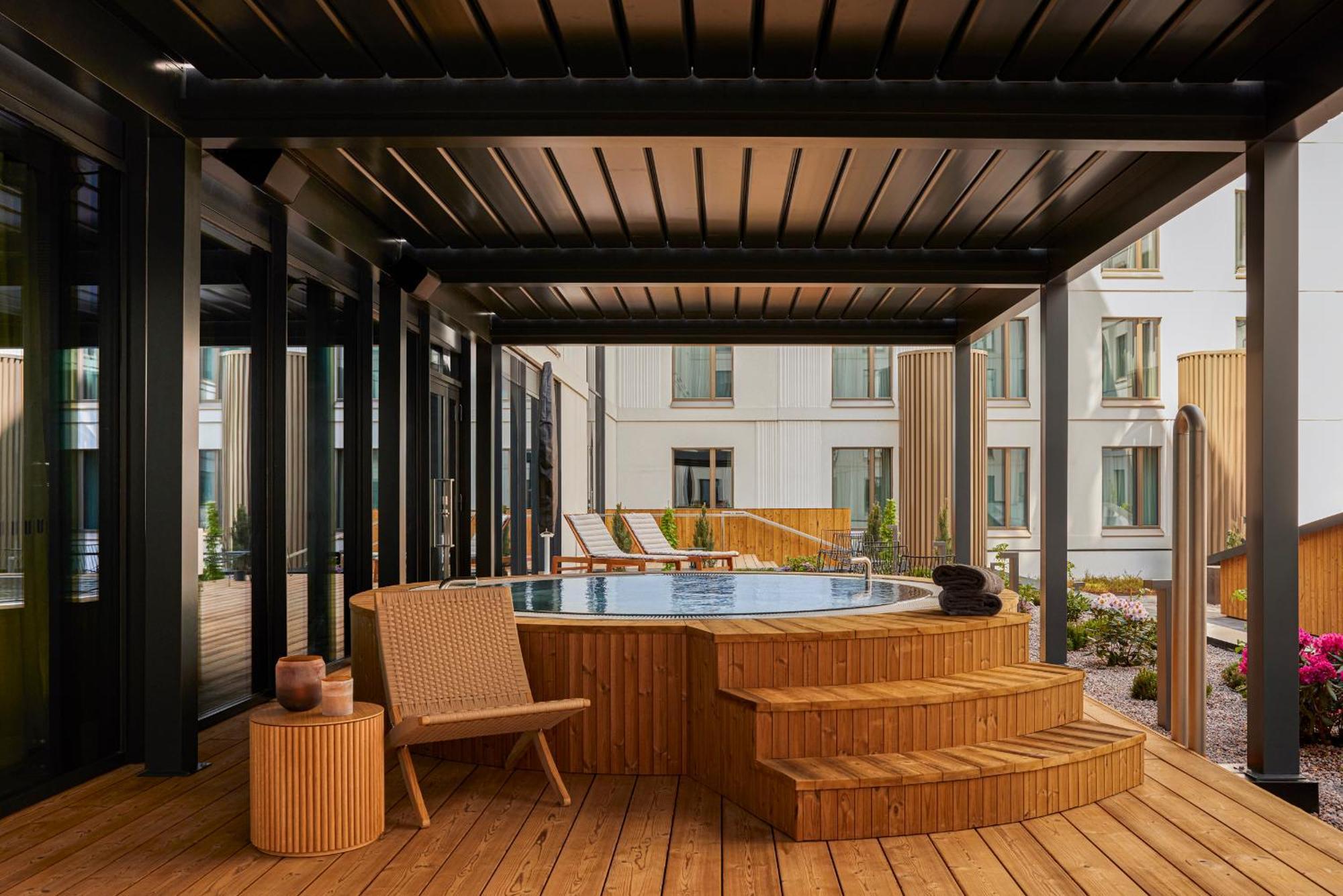 Clarion Hotel Helsinki Airport Вантаа Екстериор снимка